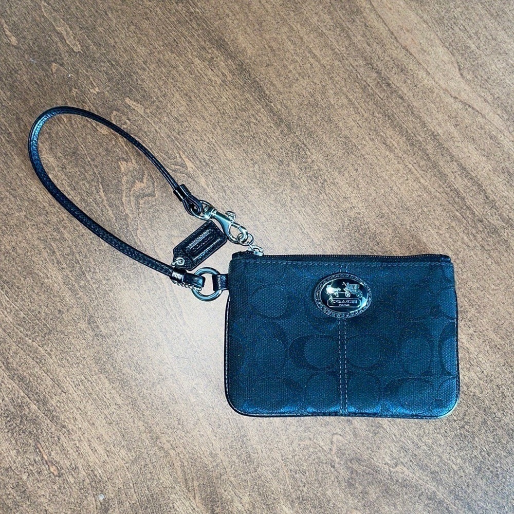 COACH NWOT Black Signature Jacquard wrisltlet